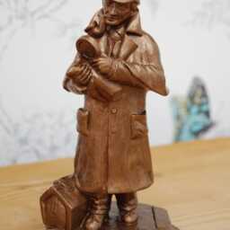 Sherlock Holmes Detective, Standing Figurine, Antique Bronze Finish, 6.5 Inch Tall, For The Office Or Home - thumbnail 3