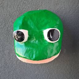 Paper Mache Frog Head, Romeo. Pond Creature, Fun Animal Wall Decor - thumbnail 2