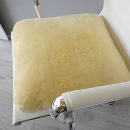 Genuine Medical Sheepskin Seat Pad Quilted Office Or Wheelchair Cushion - thumbnail 2
