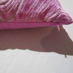 Designers Guild Fabric Aurelia Fuchsia Cushion Covers/Pillow Cover - thumbnail 3