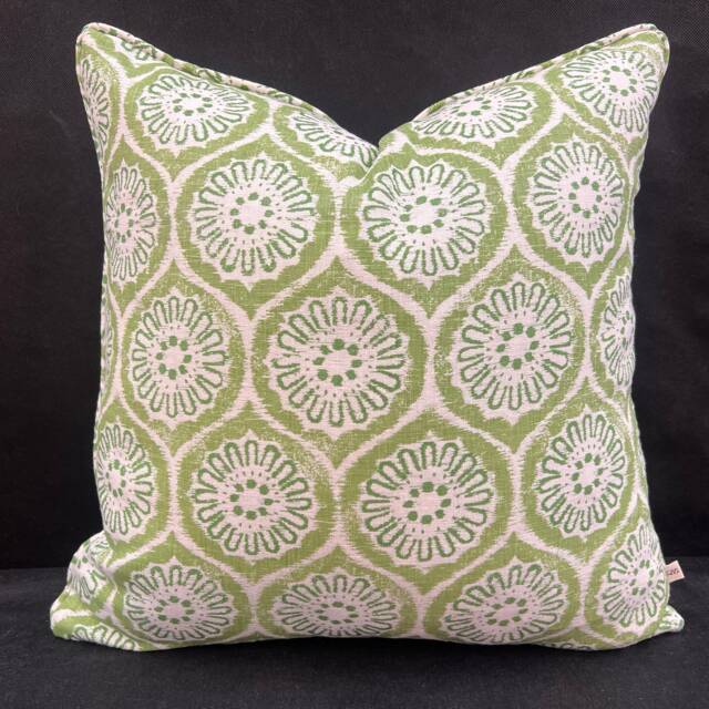 Rapture & Wright Daisy Chain Green White Cushion Pillow Throw Cover - image 1