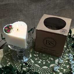 Beauty Scents Handmade Heart Shape Scented Natural Wax Candle With Rose Buds Small - thumbnail 4