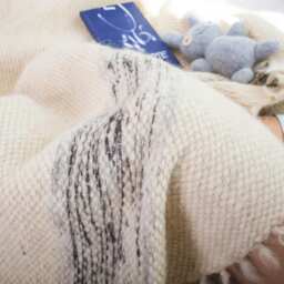 White Wool Blanket Plaid Throw, Warm Coverlet - thumbnail 4