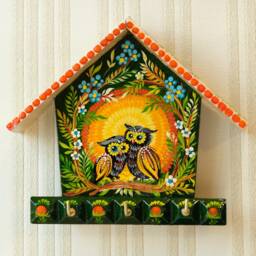 Hand-Painted Wooden Owl Key Holder, House-Shaped Wall Decor, Ukrainian Petrykivka Art - thumbnail 4