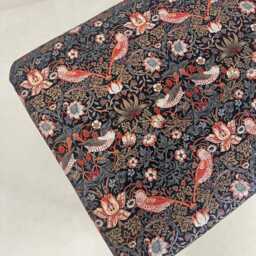 Coffee Table Footstool in Morris & Co Strawberry Thief Old Fashioned - thumbnail 2