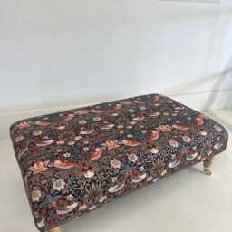 Coffee Table Footstool in Morris & Co Strawberry Thief Old Fashioned - thumbnail 4