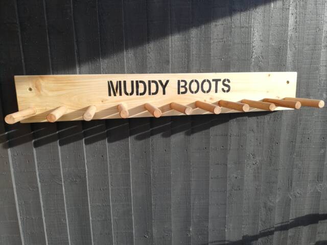 Personalised Welly Rack/ Boot Holder Wall Mounted Wooden Muddy Boots 2 3 4 5 6 Pairs Heavy Duty - image 1
