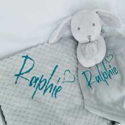 Personalised Embroidered Super Soft Waffle Blanket, Comforter New Born Baby Boy, Girl Gift - thumbnail 3