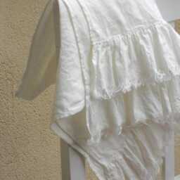 Ruffled Linen Guest Towel Ivory White Flax Hand Towel in Shabby Chic Style - thumbnail 3