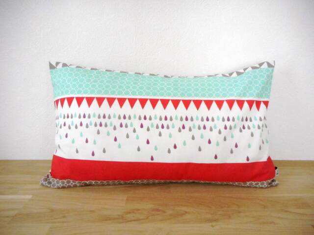 50 X 30 cm Cushion Cover, Scandinavian, Graphic Print Fabric & Drops, Red Purple Blue, Grey Triangle Printed Back, Trend - image 1