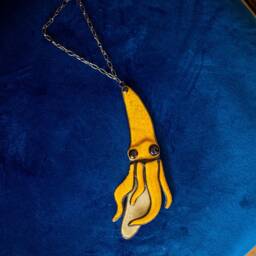 Banana Fused Glass Suncather. Kitchen Decor, Funny Wall Sun Catcher, Nursery Window Hangings, Mother's Gift - thumbnail 3