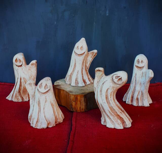 Ghost Figurines - image 1