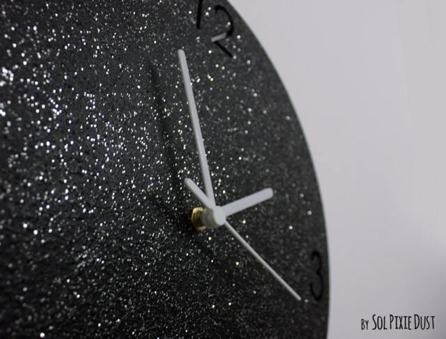 Shimmer/Black Granite Silver Glitter Concrete Wall Clock Modern Circle With Textured - Home Art Decor Gift Idea - image 1