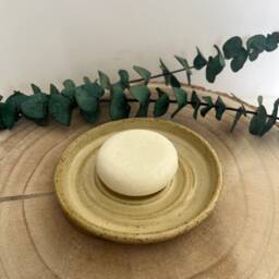 Handmade Ceramic Soap Dish Ridged Stoneware Shampoo Bar Holder - thumbnail 2