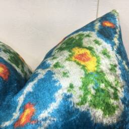Handwoven Silk Ikat Pillow Cover, Decorative Cushion - 16x16 - thumbnail 2