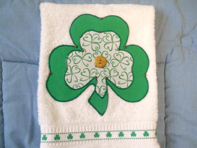 st Patrick's Day Appliqued Hand Towel Shamrock Bathroom Decor - image 1