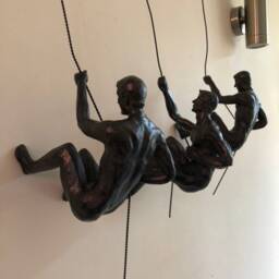 Large X3 Bronze Climbing Abseiling Hanging On Wire Ornaments Figures Set Of 3 Figurines Wall Statues Rock Climbers Art - thumbnail 3