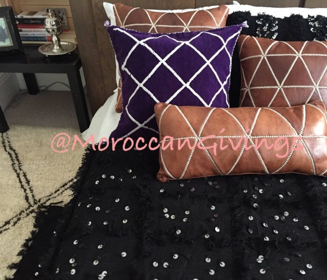 Moroccan Handira/ Wedding Blanket/Sequinned Atlas Rug /Throw /Rug /Pure Wool With Sequins/ 270 X 172 cm 8.85 5.64 Ft - image 1