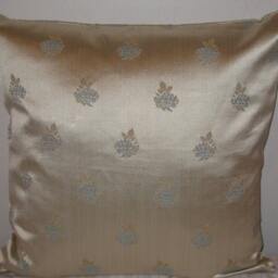 Contemporary Decorative Pillow Cover in 18 - thumbnail 2