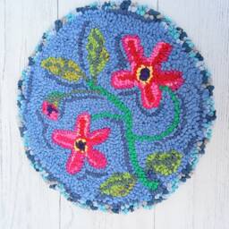 Handmade Hooked Flower Cushion/Chair Pad Rag Rug Cushion, Floral Design - thumbnail 2