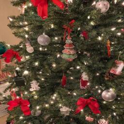 Small Red Satin Christmas Tree Bows, Decorations, Bow Ornaments - thumbnail 3