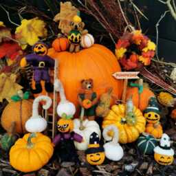 Pumpkin Bauble Trio Needle Felted Fair Trade Halloween Decor - thumbnail 3