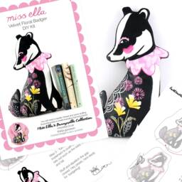Floral Badger Diy Kit - Sewing Kit - Stuffing Not Included Woodland Animals - thumbnail 1