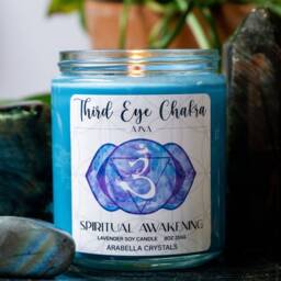 Lavender Scented Third Eye Chakra Candle With Labradorite Crystal - thumbnail 2