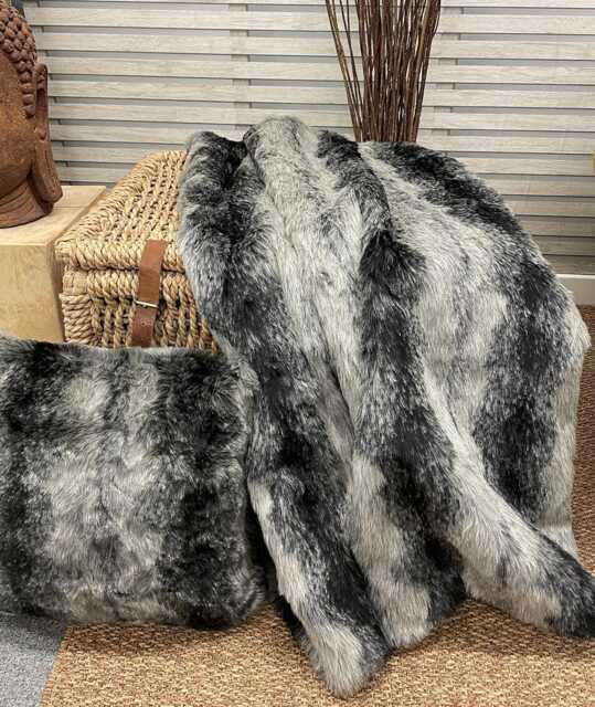 Black Wolf Faux Fur Throw With Grey Faux-Suede Lining in A Range Of Sizes - image 1