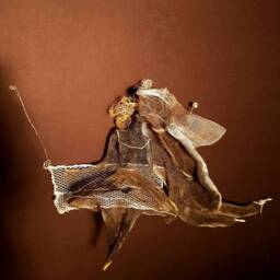 Metal Wall Art Couple On Swing Wire Mesh Sculpture 10Th Anniversary One Year 25Th 20Th - thumbnail 4