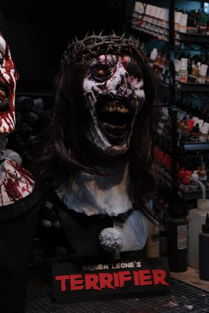 "Terrifier 3 Vicky 11 Bust ""Pre Order" - image 1