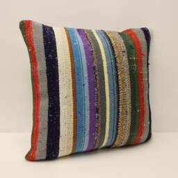 Vintage Kilim Pillow Cover, 20x20 Boho Wool Cushion - thumbnail 2