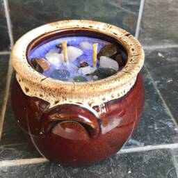 White Tea & Ginger Scented Palm Wax Candle in A Brown Drip Glaze Ceramic Bowl - thumbnail 3