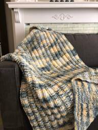 Super Soft Knitted Throw Blanket - thumbnail 1