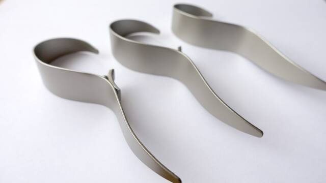 Satin Chrome S-Shaped Curtain Hooks/Clips - Large Decorative Metal Cobra Hooks For Curtains & Shower Curtains, Boho Home Decor - ??35mm - image 1