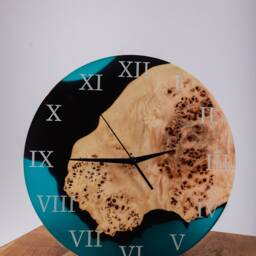 Handcrafted Blue Poplar Live Edge Wall Clock With Resin - thumbnail 4