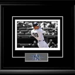Aaron Judge New York Yankees Limited Edition Matted Wall Decor Art Print, Mlb Baseball Fan Memorabilia Collectible Gift - thumbnail 2