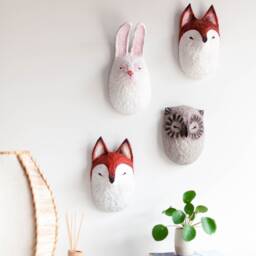Brown Or White Bear, Paper-Mache Animal Head Wall Hanging Decor - thumbnail 2