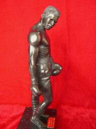 Muhammad Ali Bronze Sculpture, Limited Edition Boxing Memorabilia - thumbnail 3