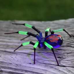 Uranium Glass Spider Vaseline Figurine Uv - thumbnail 3