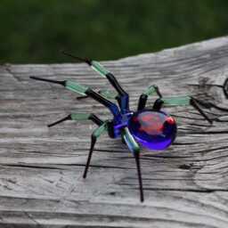 Uranium Glass Spider Vaseline Figurine Uv - thumbnail 2