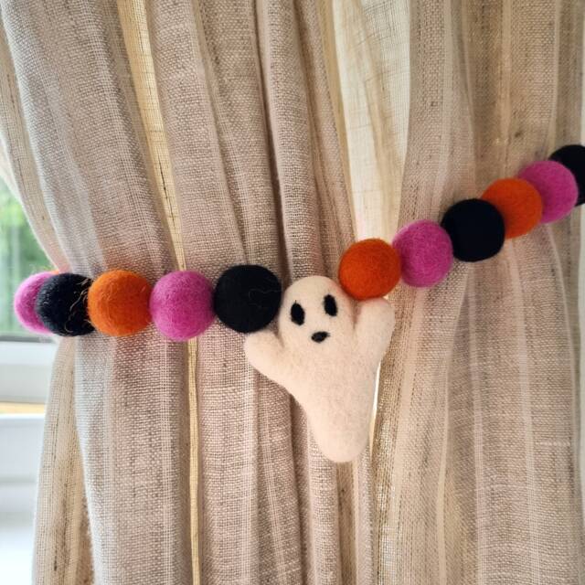 Ghost Candy Pop Halloween Curtain Felt Ball Pom Tie Backs - image 1