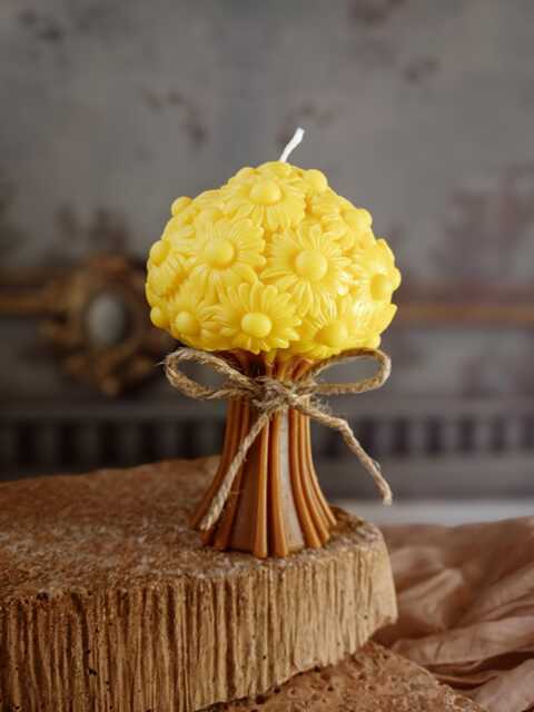 Handmade Sunflower Bouquet Candle Soy & Bee Wax Decor - image 1