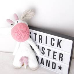 Cuddly Cow Crochet Elsa - thumbnail 3
