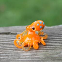 Small Kraken Glass Octopus Glass Figurine - thumbnail 2