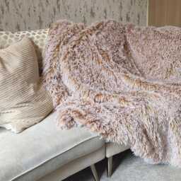 Handmade Mongolian Faux Fur Throw Tan & White, Oatmeal Lining - thumbnail 3