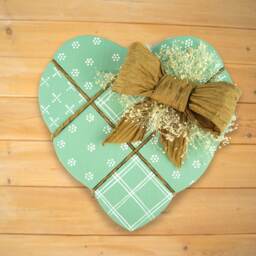 Victorian Green Country Heart Wall Hanging Hemp Cord & Paper Bow - thumbnail 2