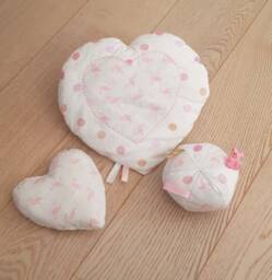 "Lot Rattle & Heart Cushions ""Peas Flamingos" - thumbnail 1