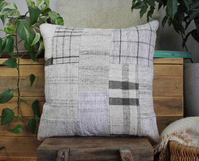 50cm - 20Inch Vintage Kilim Patchwork Cushion Cover Handwoven - Modern Assembly White Cream Grey Checks - image 1