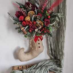 Christmas Wreath For Front Door, Elf Stocking Filled With Red Artificial Decor Flowers & Baubles, Elf Booth, Luxury Winter - thumbnail 3